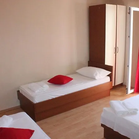 Dems Guest house Zivogosce