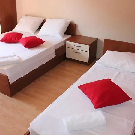 Dems Guest house Zivogosce