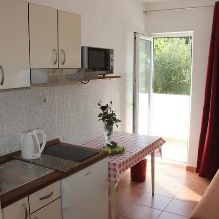 Guest house Dems Zivogosce