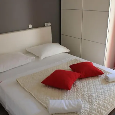 Dems Guest house Zivogosce