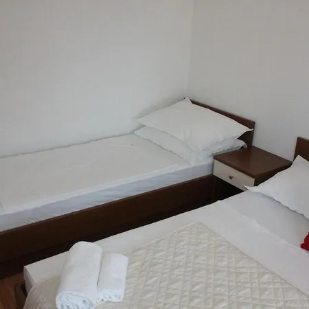 Dems Guest house Zivogosce