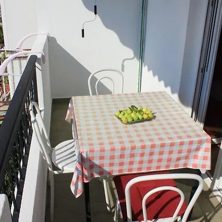 Dems 3* Živogošće