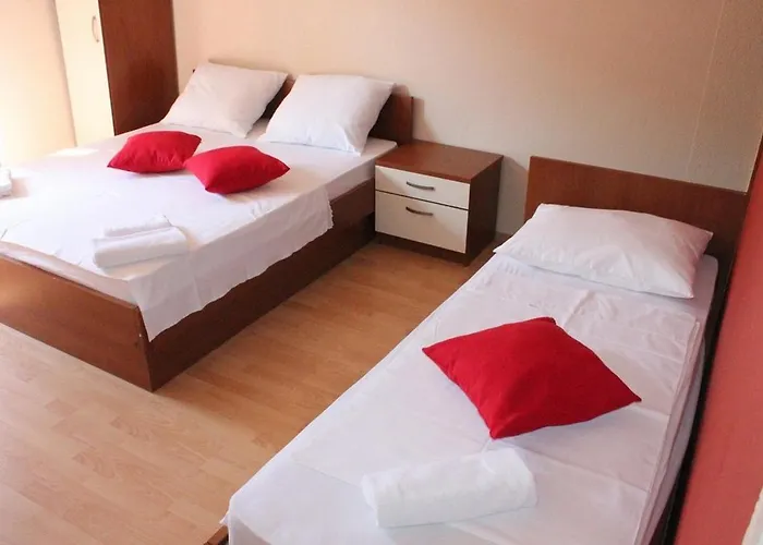 Dems Penzion Živogošće